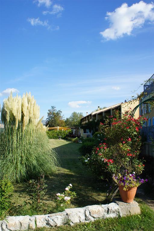 Hotel Les Cavalets Bauduen Buitenkant foto